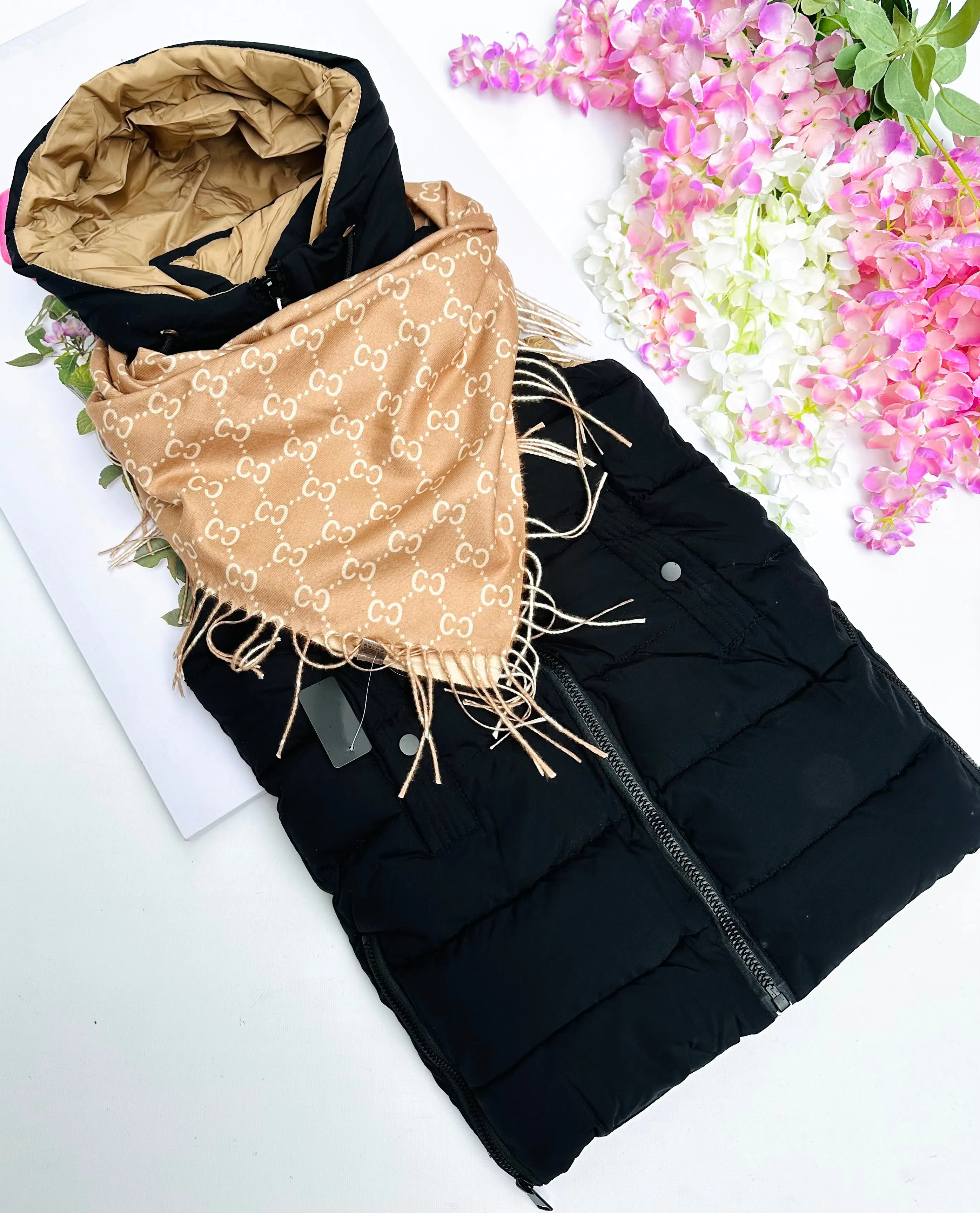 Black/beige long gilet