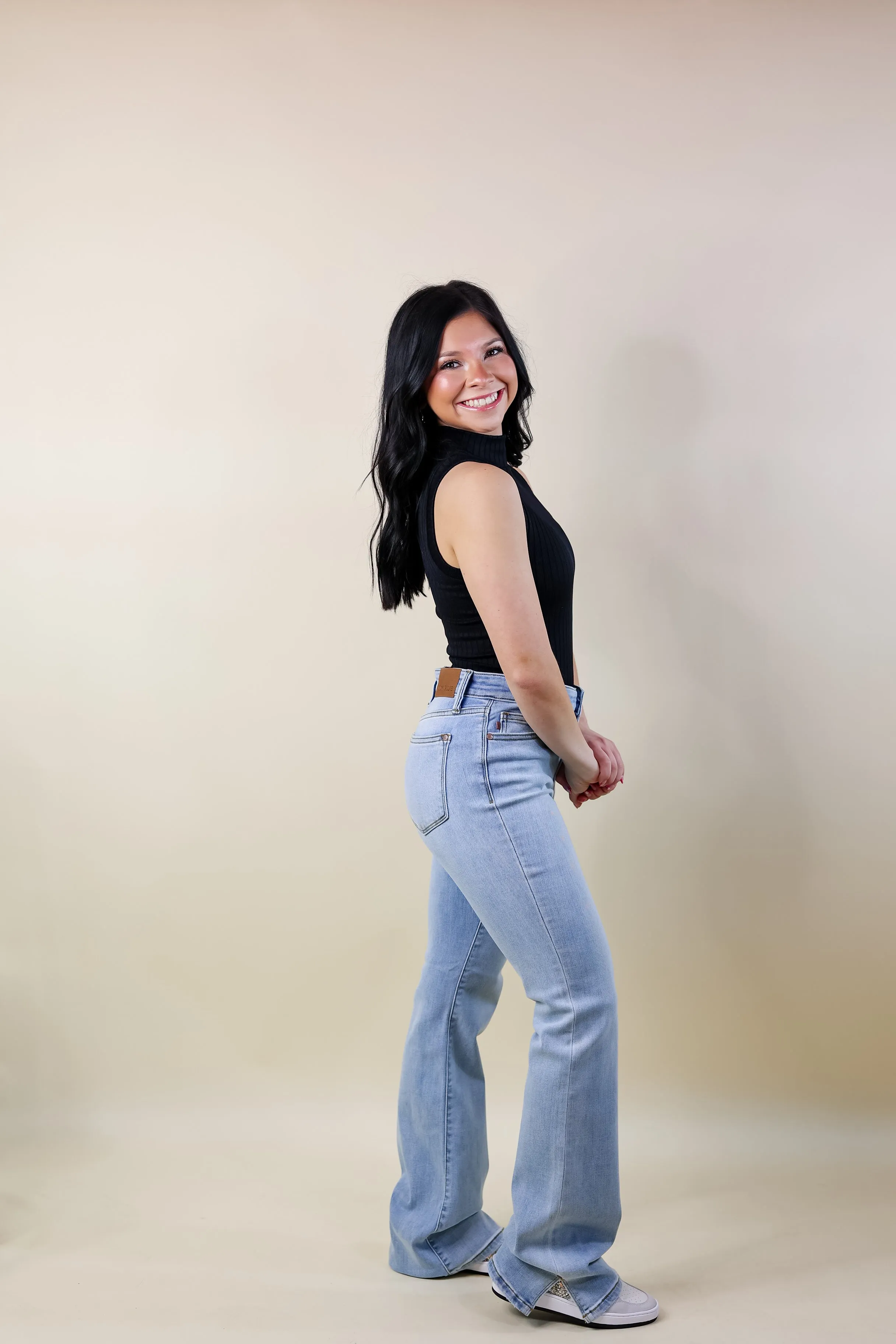 Judy Blue | Turn It Up Slit Hem Bootcut Jeans in Light Wash