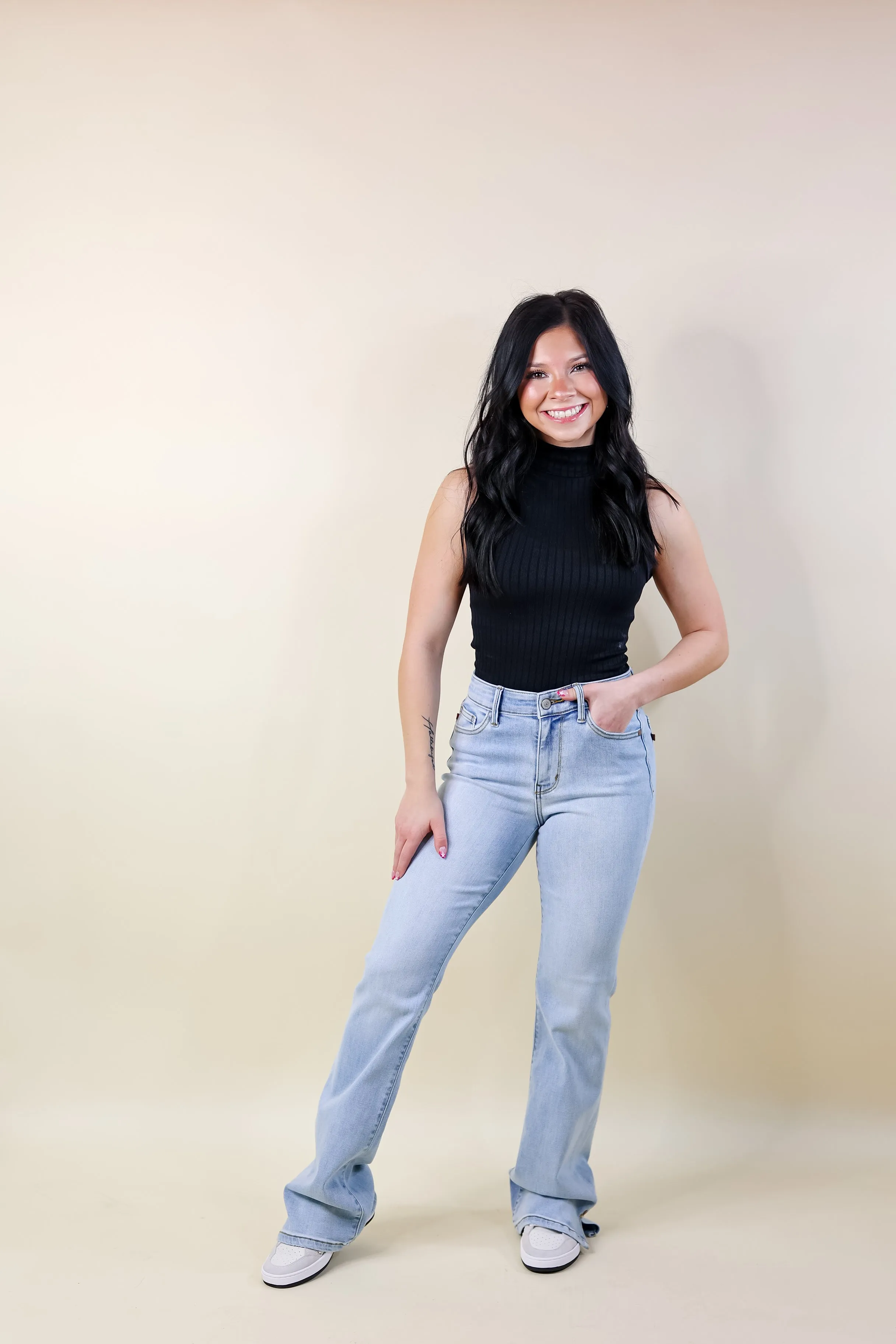 Judy Blue | Turn It Up Slit Hem Bootcut Jeans in Light Wash