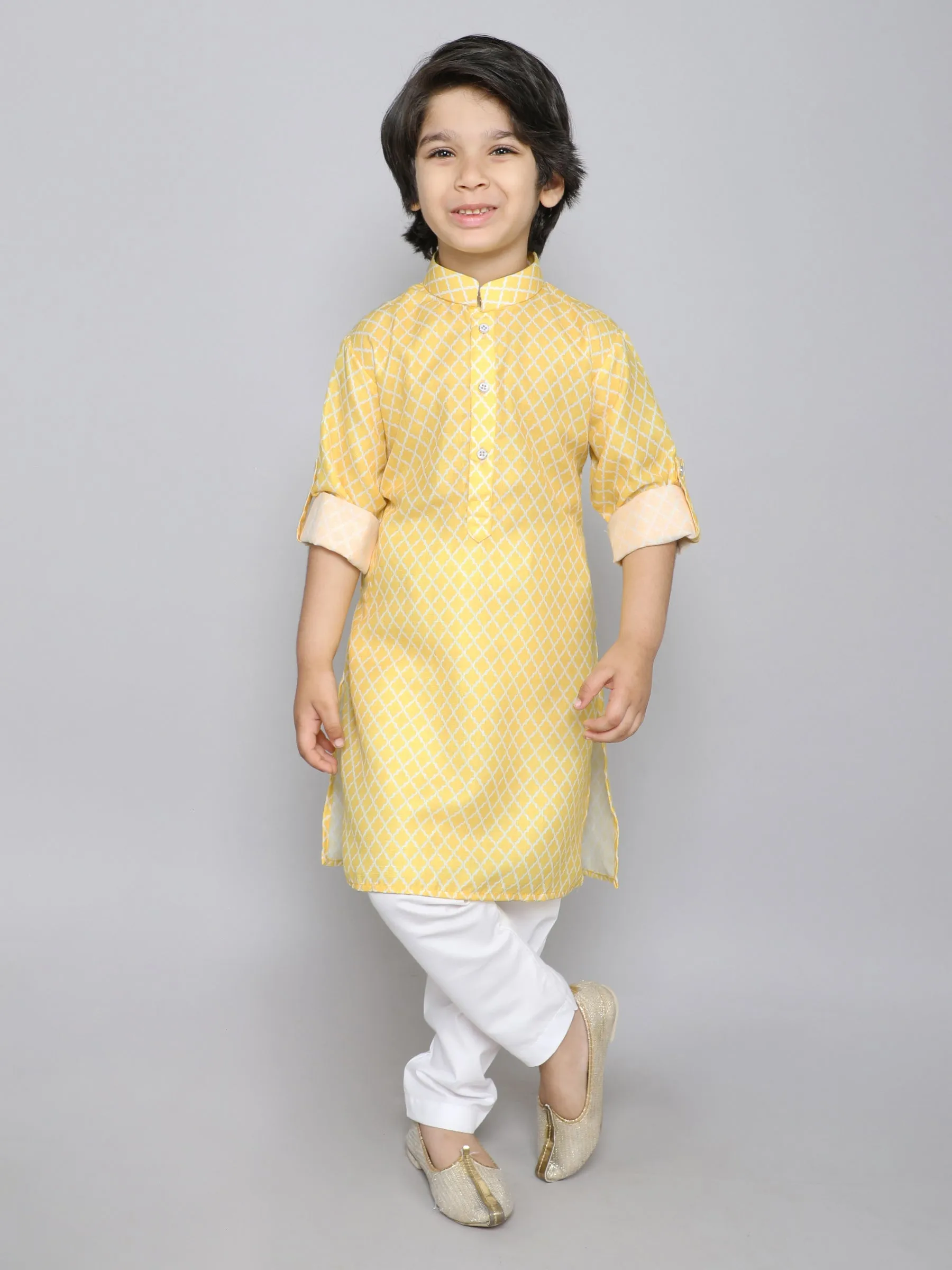 Ministitch cotton Kurta set with geometrical print- Yellow