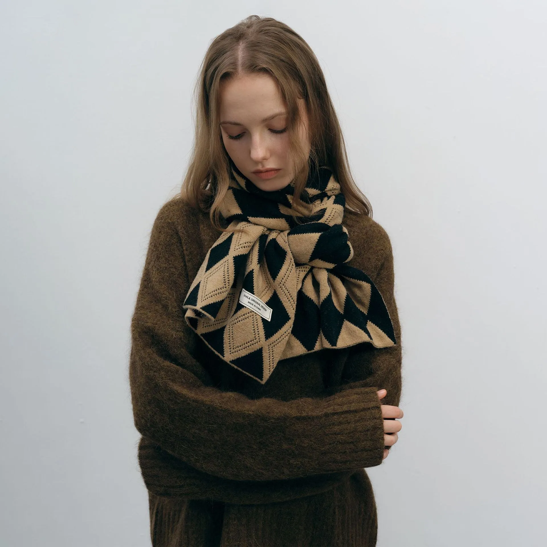 Niche Designer Versatile Warm High-end Knitted Scarf