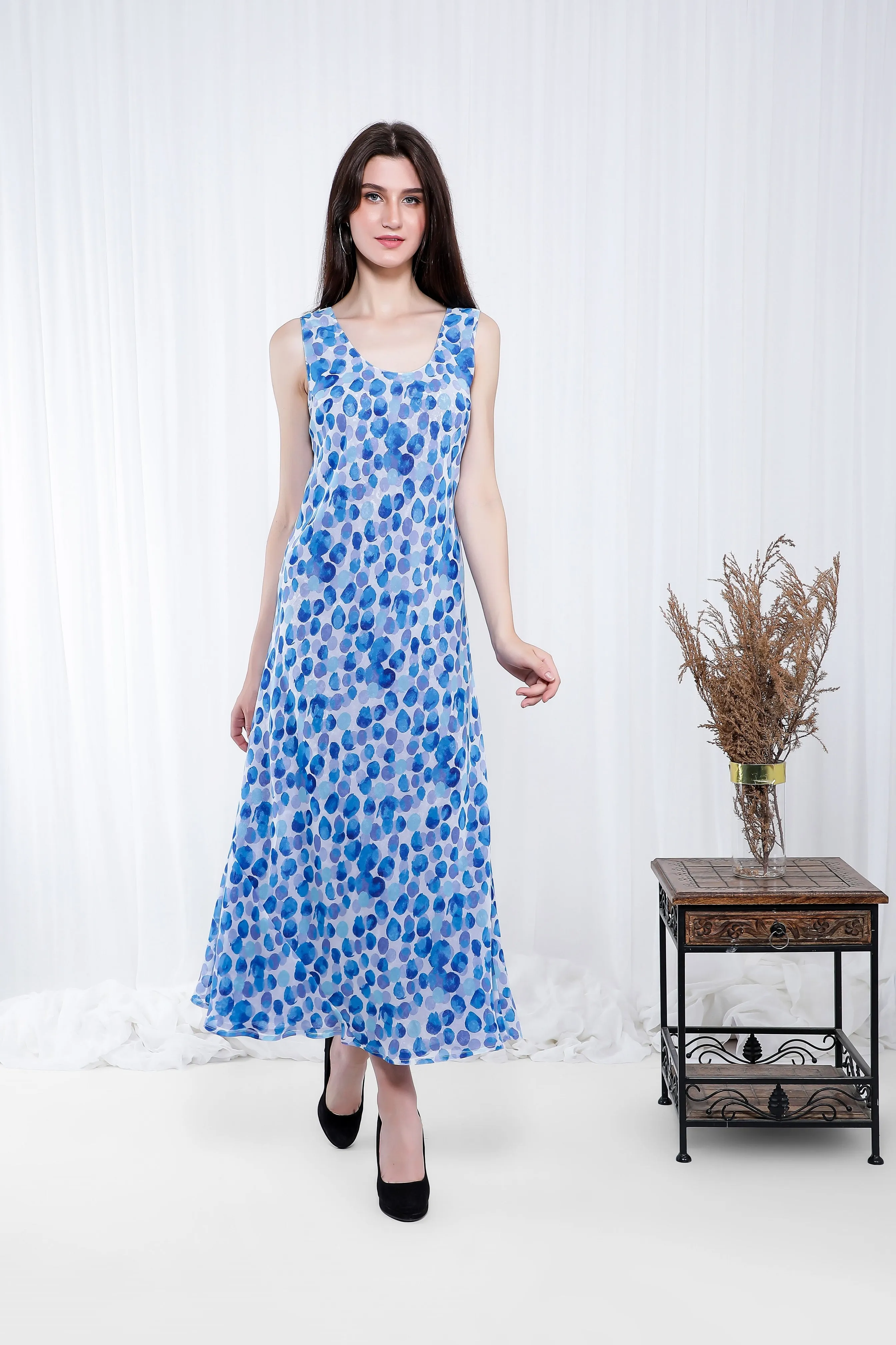 THE POLKA REVERSIBLE DRESS IN LIGHT BLUE