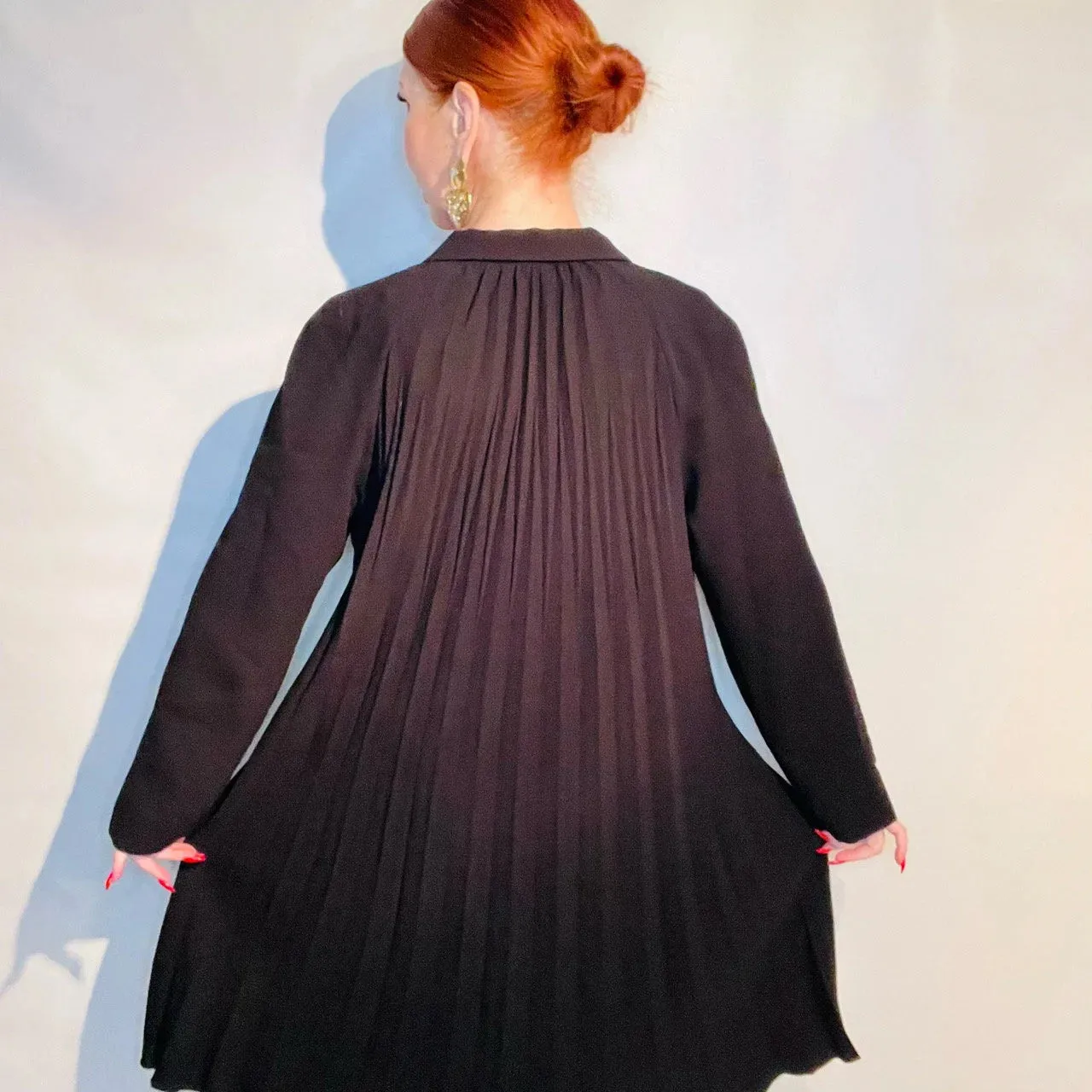 Vintage 1960s Black Pleated Spring Coat