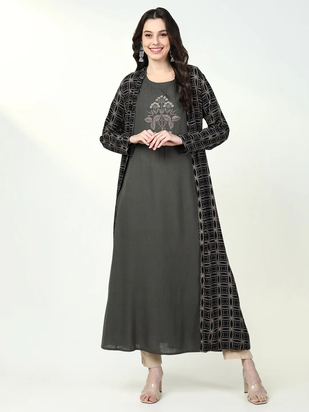 Women Green Solid A Line Kurta with Coat